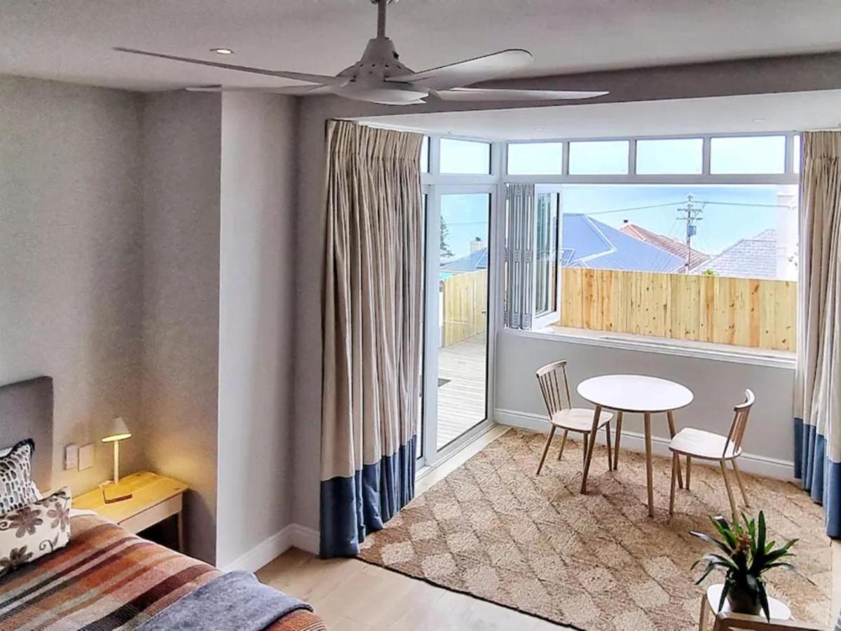 The Dragon Tree Guesthouse Kalk Bay Eksteriør bilde