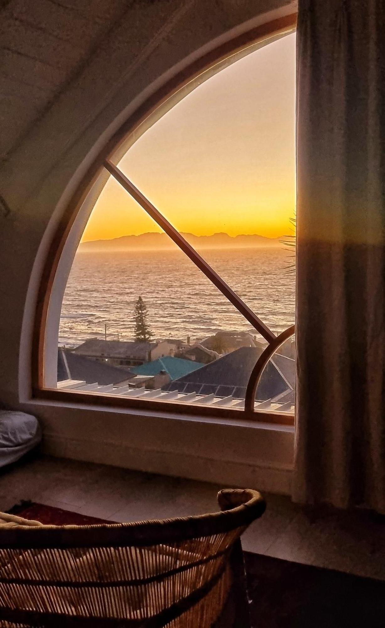 The Dragon Tree Guesthouse Kalk Bay Eksteriør bilde