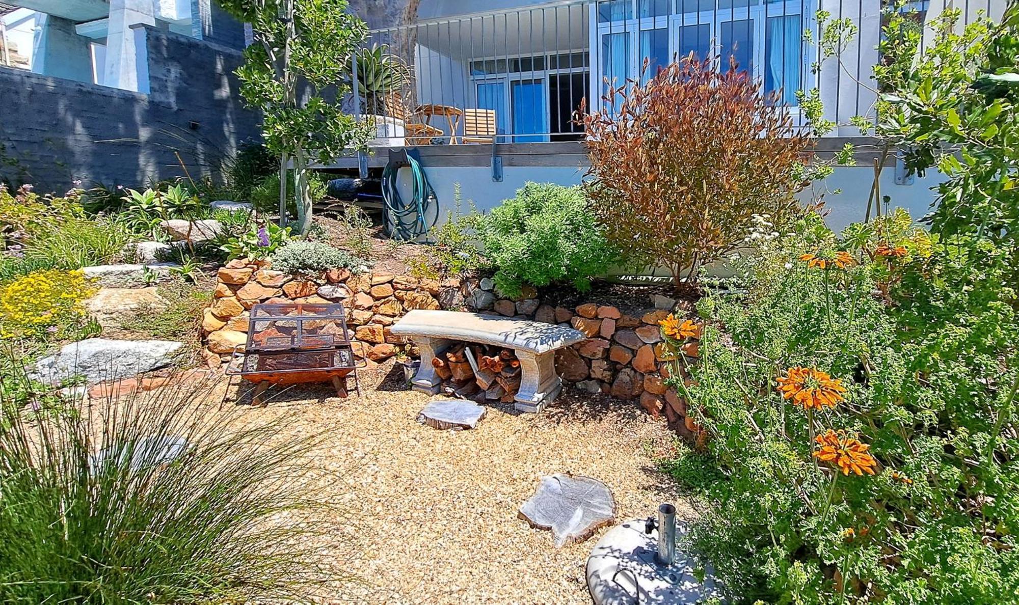 The Dragon Tree Guesthouse Kalk Bay Eksteriør bilde